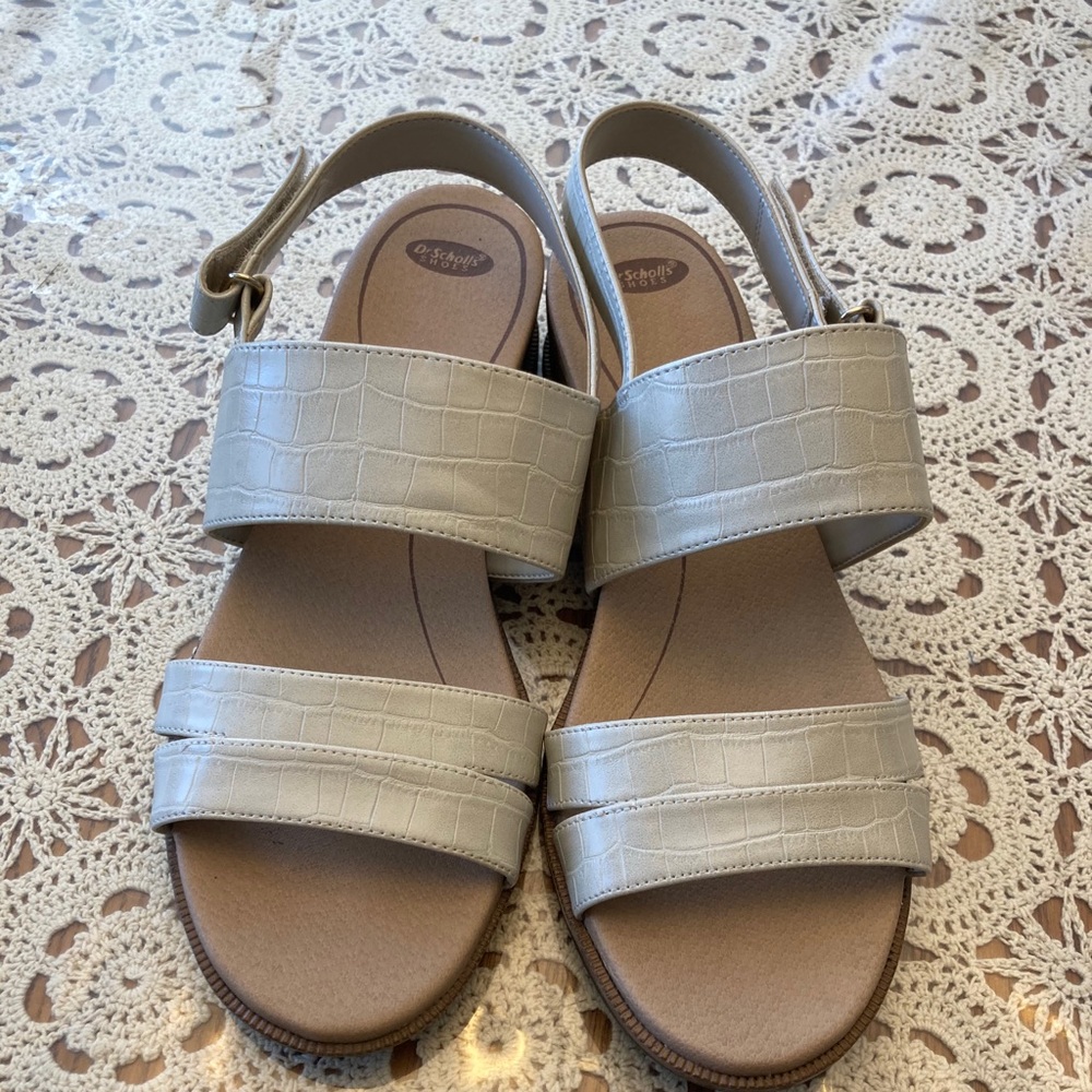 NWOT Dr. Scholl’s Strapped Sandals